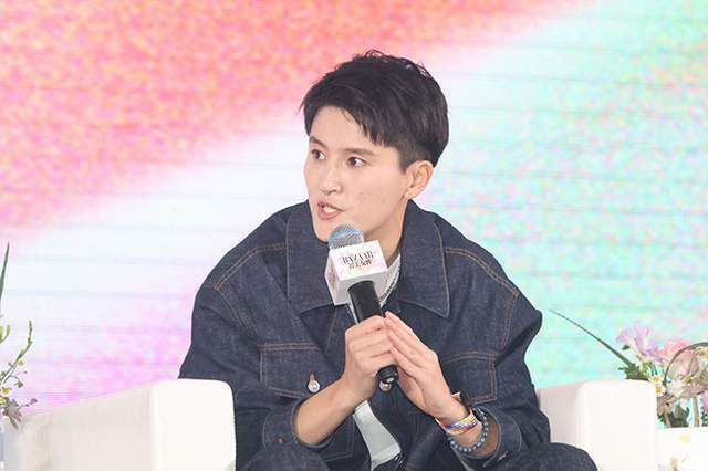 想要朋友的妈妈和妻子